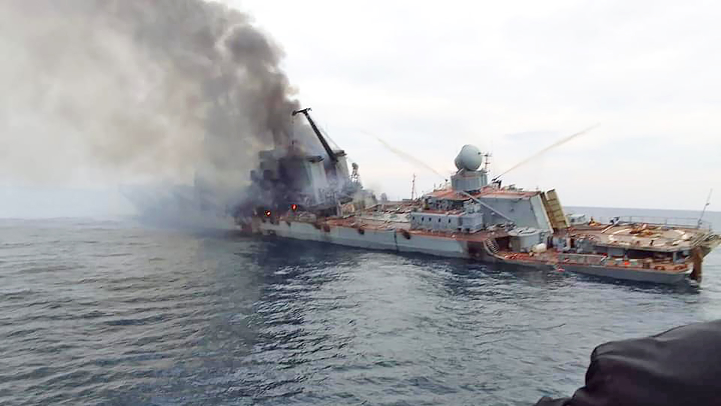 Moskva Damaged Sinking Ukraine Black Sea Russia