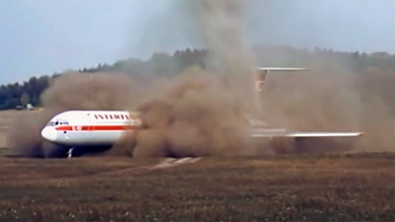 Il62 landing in germany