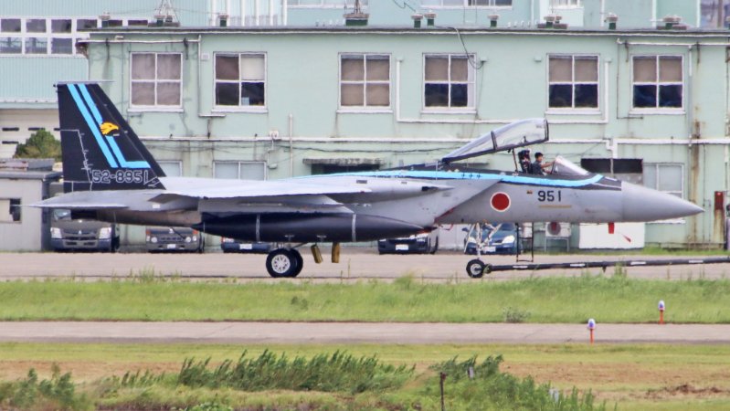 JASDF_F-15J_MAVERICK