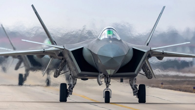 Air Force Generals Aren’t “Losing Sleep” Over China’s J-20 Stealth Fighter