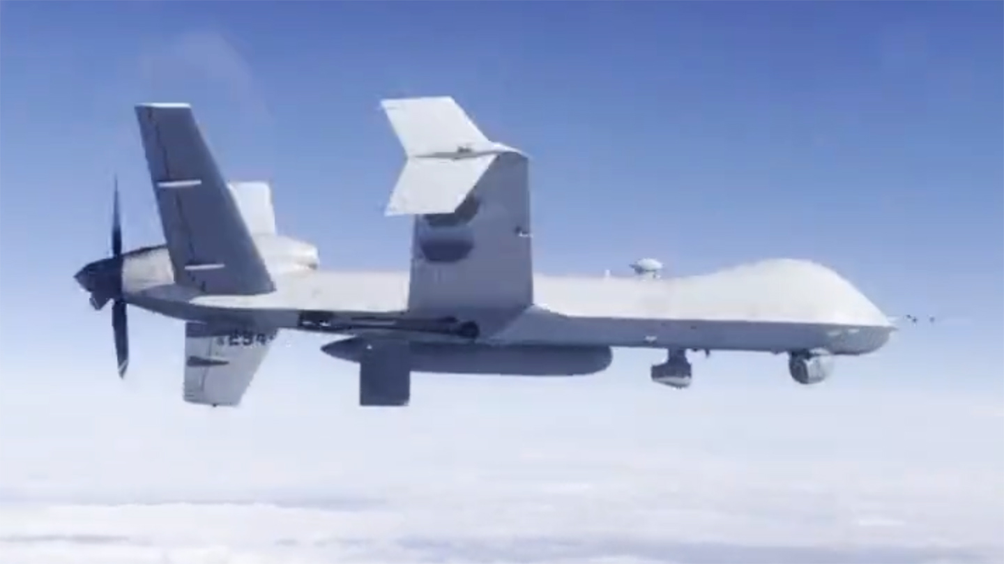 MQ-9 Su-27 VIDEO