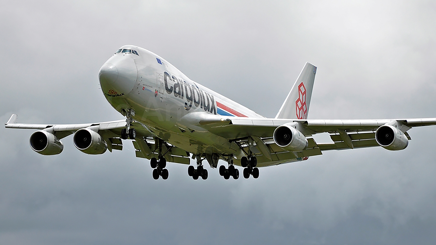 Cargolux Boeing 747-400 freighter makes hard landing in Luxembourg