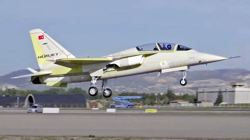 Turkish light fighter trainer first flight