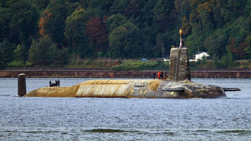 Vanguard Submarine Arrives Home Absolutely Caked In Algae