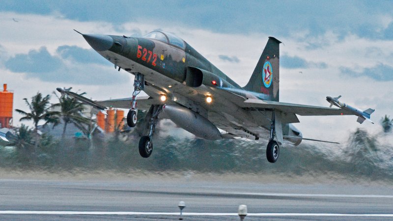 A F-5 Fighter takes off during an annual drill at an air base in Taitung City, southeast Taiwan on January 30, 2018. Taiwanese troops staged live-fire exercises January 30 to simulate fending off an attempted invasion, as the island's main threat China steps up pressure on President Tsai Ing-Wen.