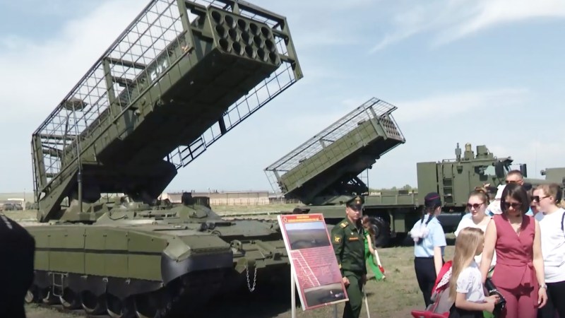 The latest iteration of Russia’s TOS series of thermobaric rocket launchers has been seen, apparently for the first time, in military service. The TOS-3 Dragon was shown during an official event in Russia’s southwest Saratov region, with its anti-drone screens pointing directly to experience from the war in Ukraine. With that in mind, it likely won’t be long before we start to see the TOS-3 being deployed in combat, especially as losses of the legacy TOS-1A continue to mount.