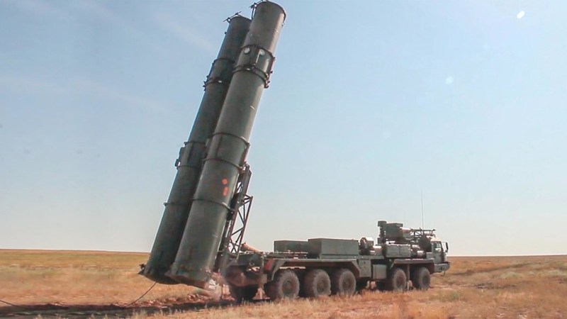 Russia has moved its S-500 Prometheus air defense system to Crimea, says Ukraine's spy boss.
