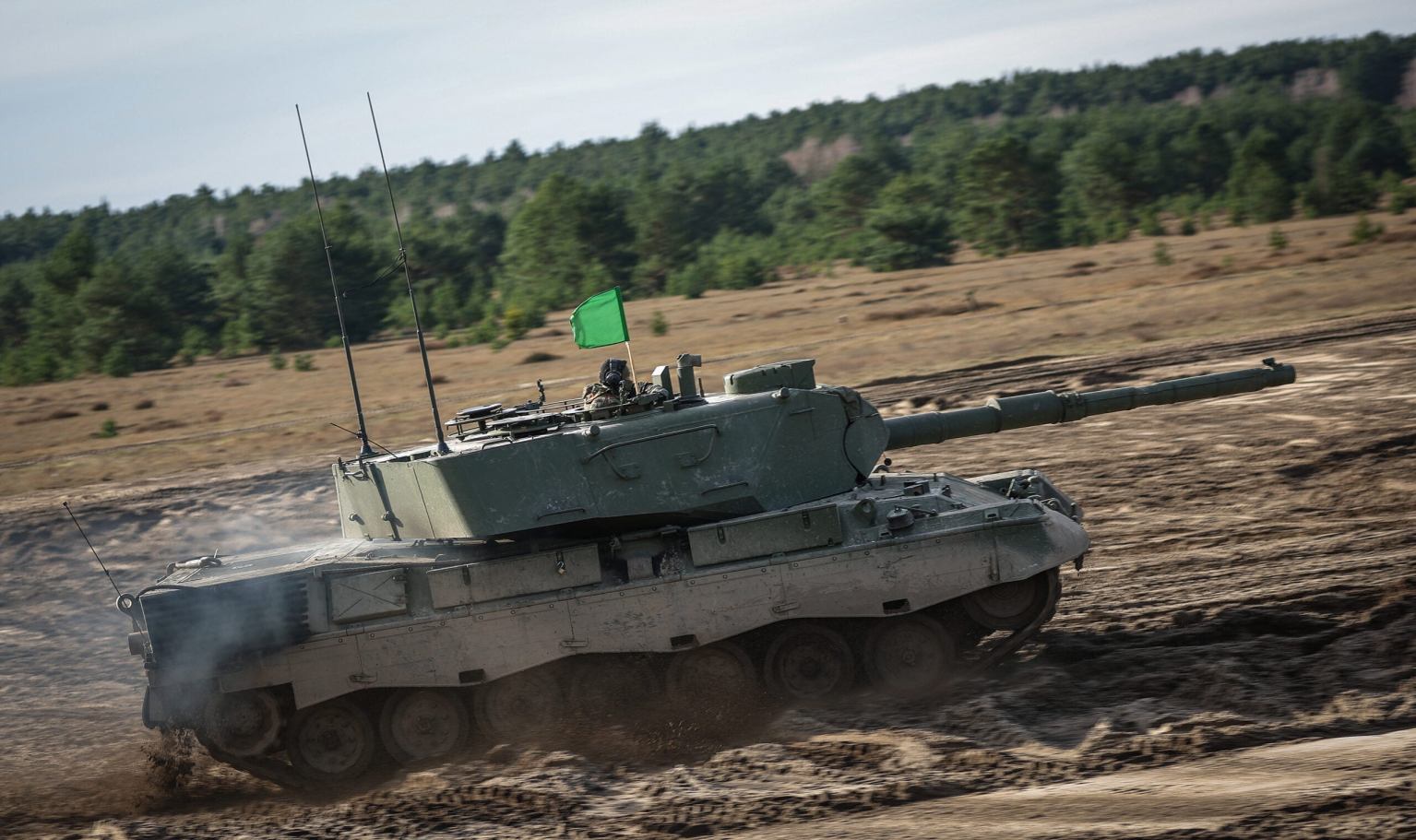 Old Leopard Tanks Can Be Reborn As Air Defense Systems With Skyranger ...