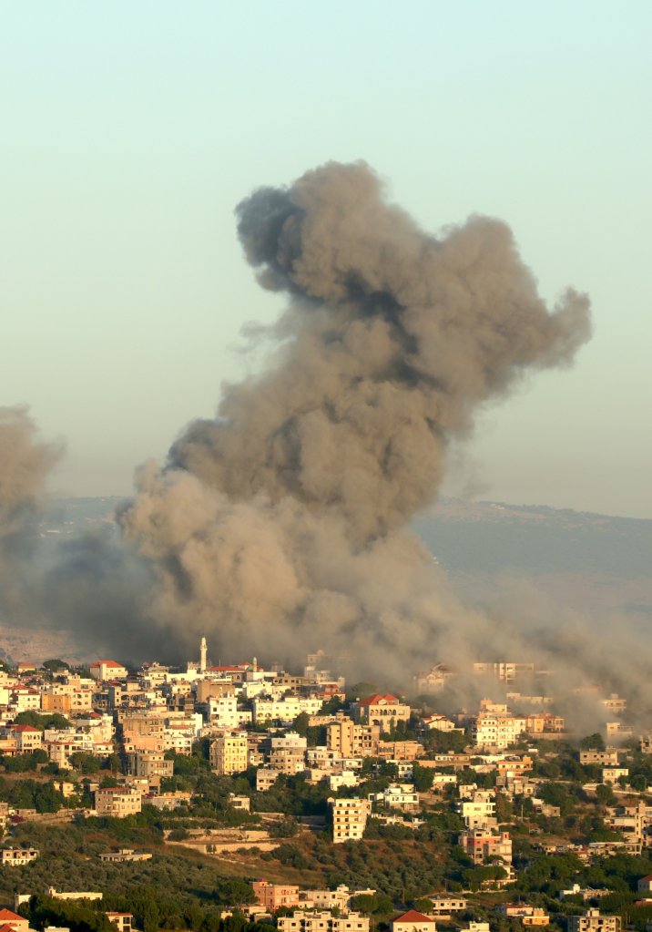 AL KHIAM, LEBANON - JUNE 21: Smoke rises after Israeli army carries out attacks on al Khiam region of Nabatieh Governorate, in southern Lebanon on June 21, 2024. (Photo by Ramiz Dallah/Anadolu via Getty Images)