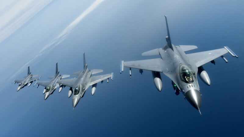 Ukraine F-16s