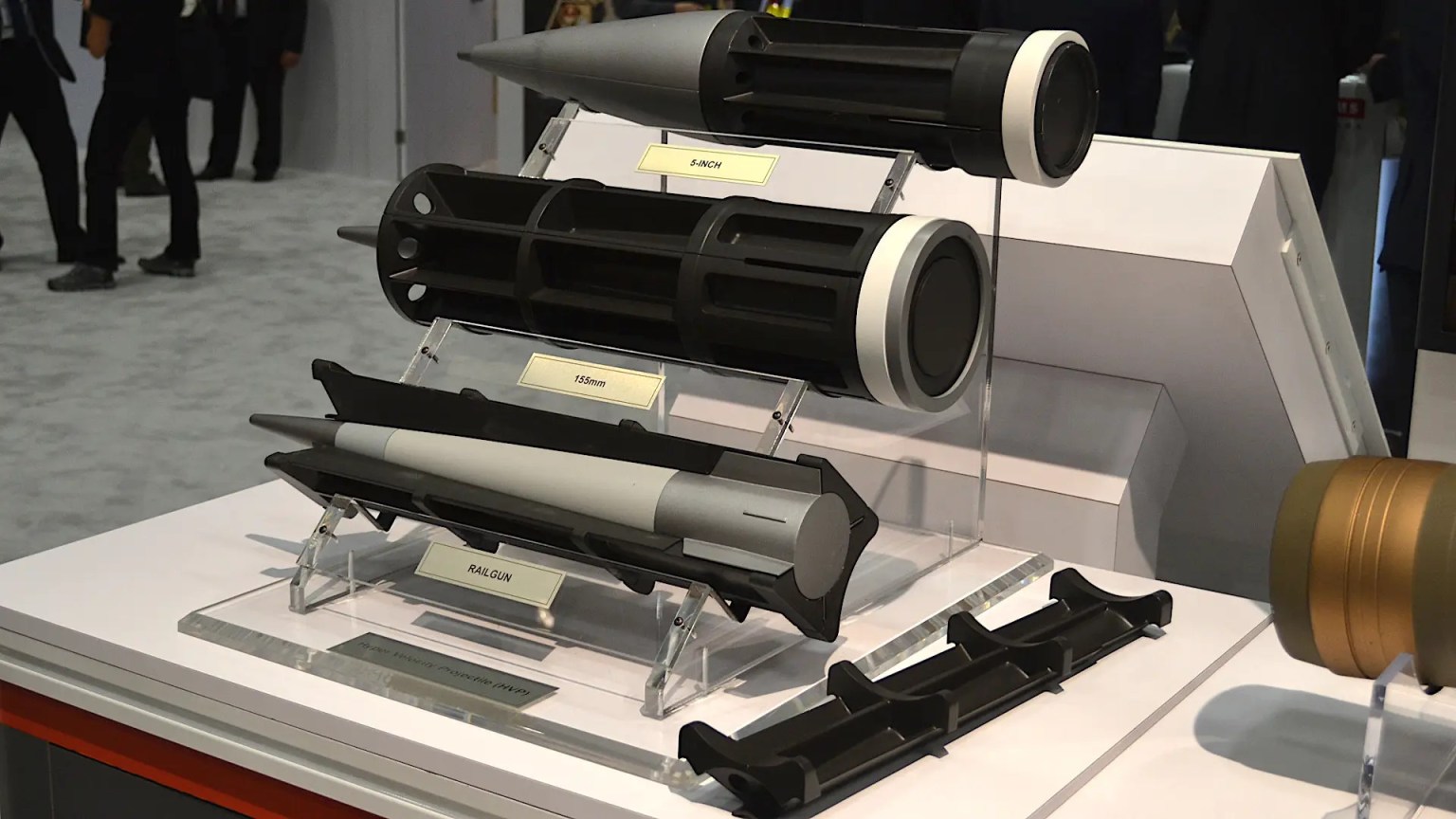 Railgun Ammo-Firing 155mm Air Defense Cannon Set To Be Awarded To BAE ...