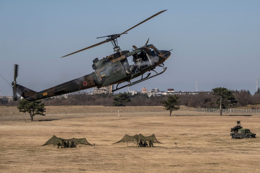 Soldier from Japan's Ground Self-Defence Force 1st Airborne Brigade take part in a joint military drill among Japan, the US, Britain and Australia at Narashino exercise field in Funabashi of Chiba prefecture on January 8, 2023. (Photo by Yuichi YAMAZAKI / AFP) (Photo by YUICHI YAMAZAKI/AFP via Getty Images)