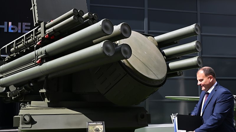 Russia has unveiled a new gunless version of its Pantsir air defense system it says is ideally suited to protecting critical infrastructure from drones using small short-range interceptors.