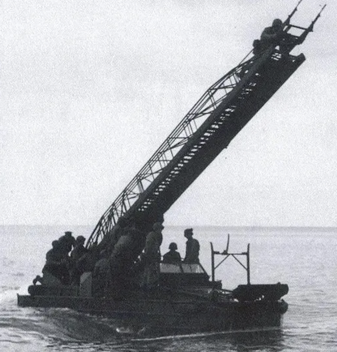 DUKW-ladder_1.png