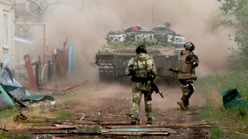 Russia has launched a major counteroffensive against Ukrainian forces in Kursk.