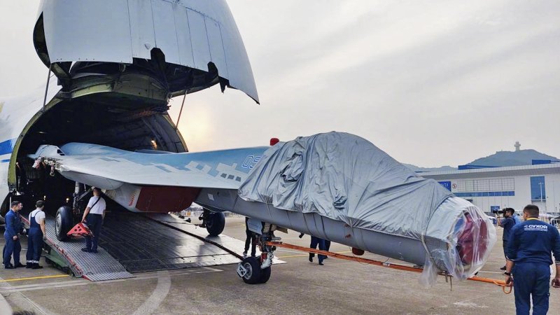 The arrival of two Su-57 Felon prototypes for the upcoming Airshow China has provided a good look at details of the next-generation fighter, although the most interesting has been a first up-close view of its small wing-root weapons bays. At TWZ we have previous examined this feature as well as the air-to-air missiles that are understood to be accommodated in the bays. While long known about, the weapons bays had long remained something of a mystery.