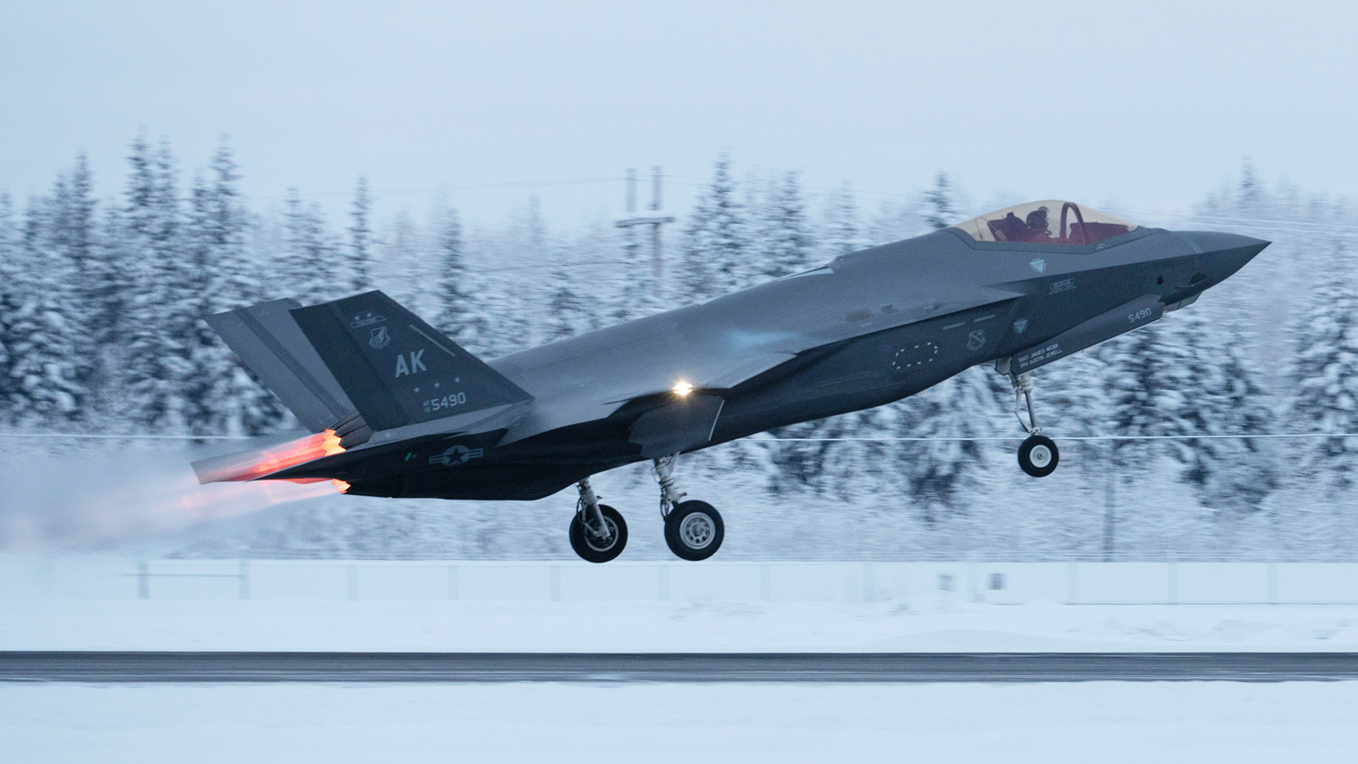 F-35 Caught On Video Tumbling Vertically Into The Runway At Alaskan Air Base