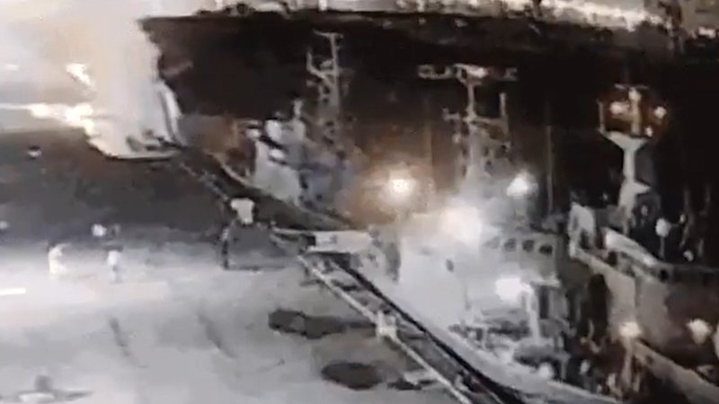 Videos have emerged showing an out of control commercial oil tanker hitting a row of three Brazilian Navy patrol boats, as well as a pier, in the Port of Santos along the country's southeastern coast last night.