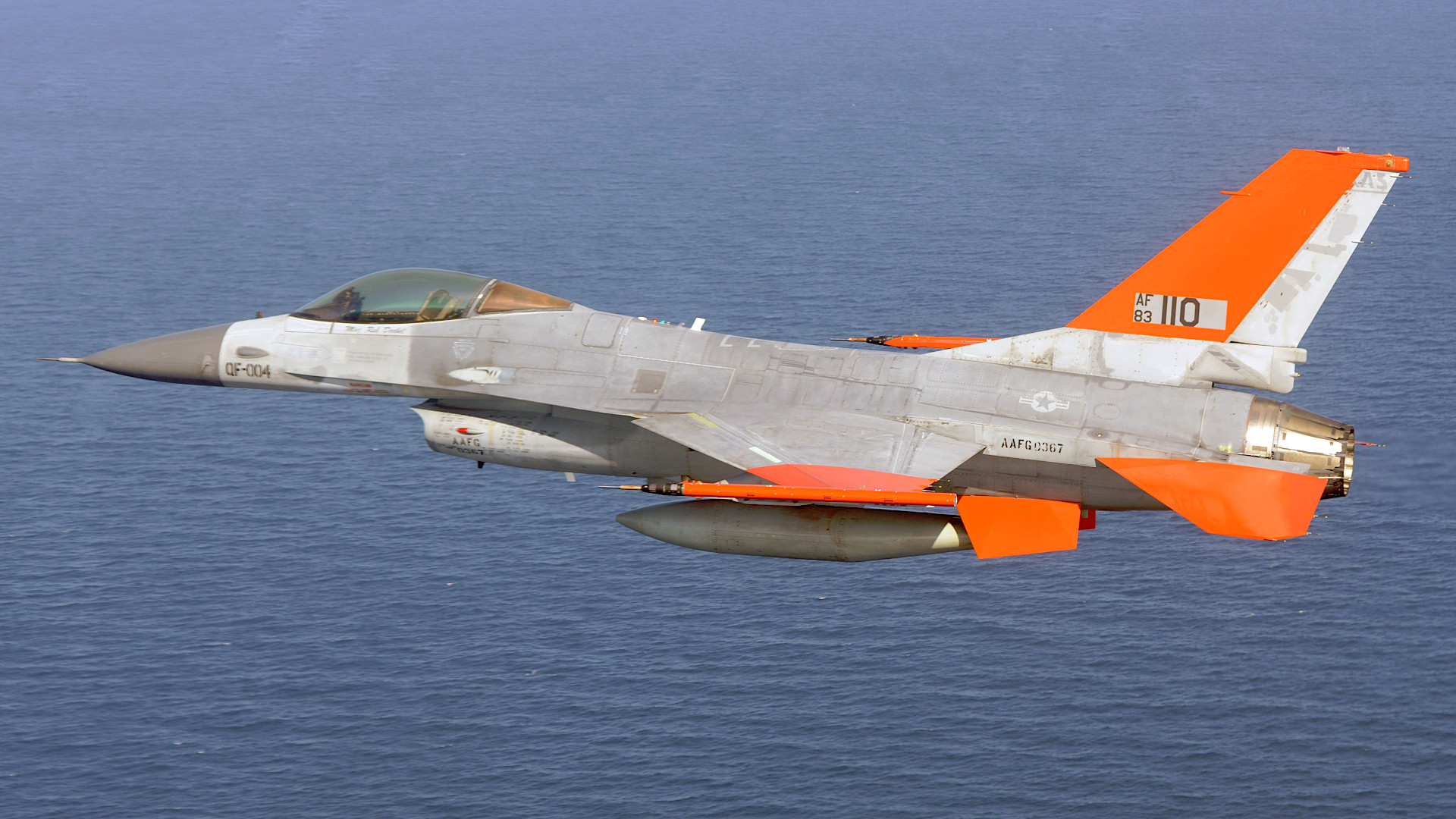 qf-16-continue-flying-into-2030s.jpg