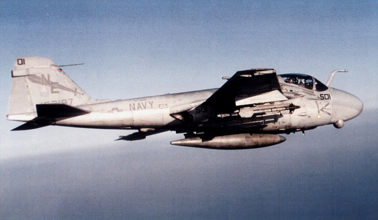 message-editor%2F1556024031035-a-6e_intruder_of_va-145_in_flight_c1992.jpg