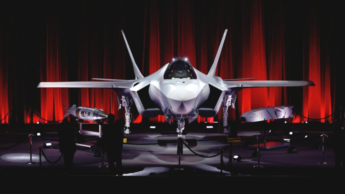 message-editor%2F1562950251219-f-35-rollout.jpg