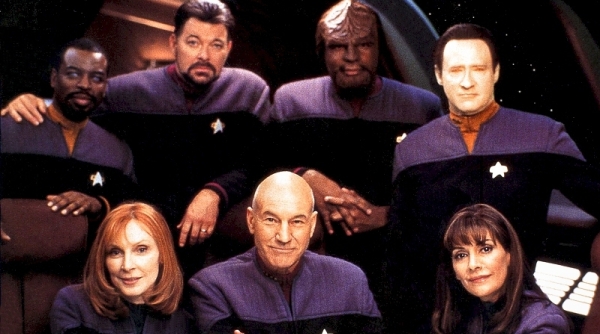 message-editor%2F1579678875439-star-trek-nemesis-2002-jean-luc-picard-patrick-stewart-jonathan-frakes-600x334.jpg