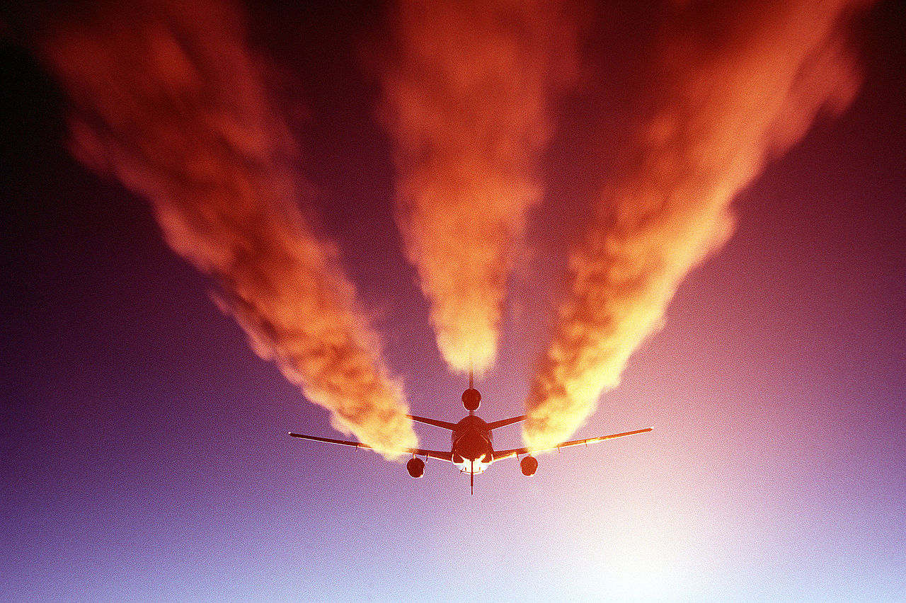 message-editor%2F1594662972109-1280px-a_kc-10_refueling_aircraft_flying_in_antarctica.jpg