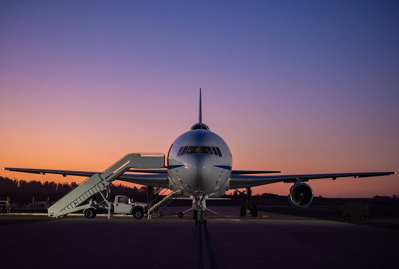 message-editor%2F1597349013698-1280px-stargazer_and_pegasus_carrying_icon_prepares_to_depart_vandenberg_afb_vafb-20191001-ph-vnv01-0006.jpg