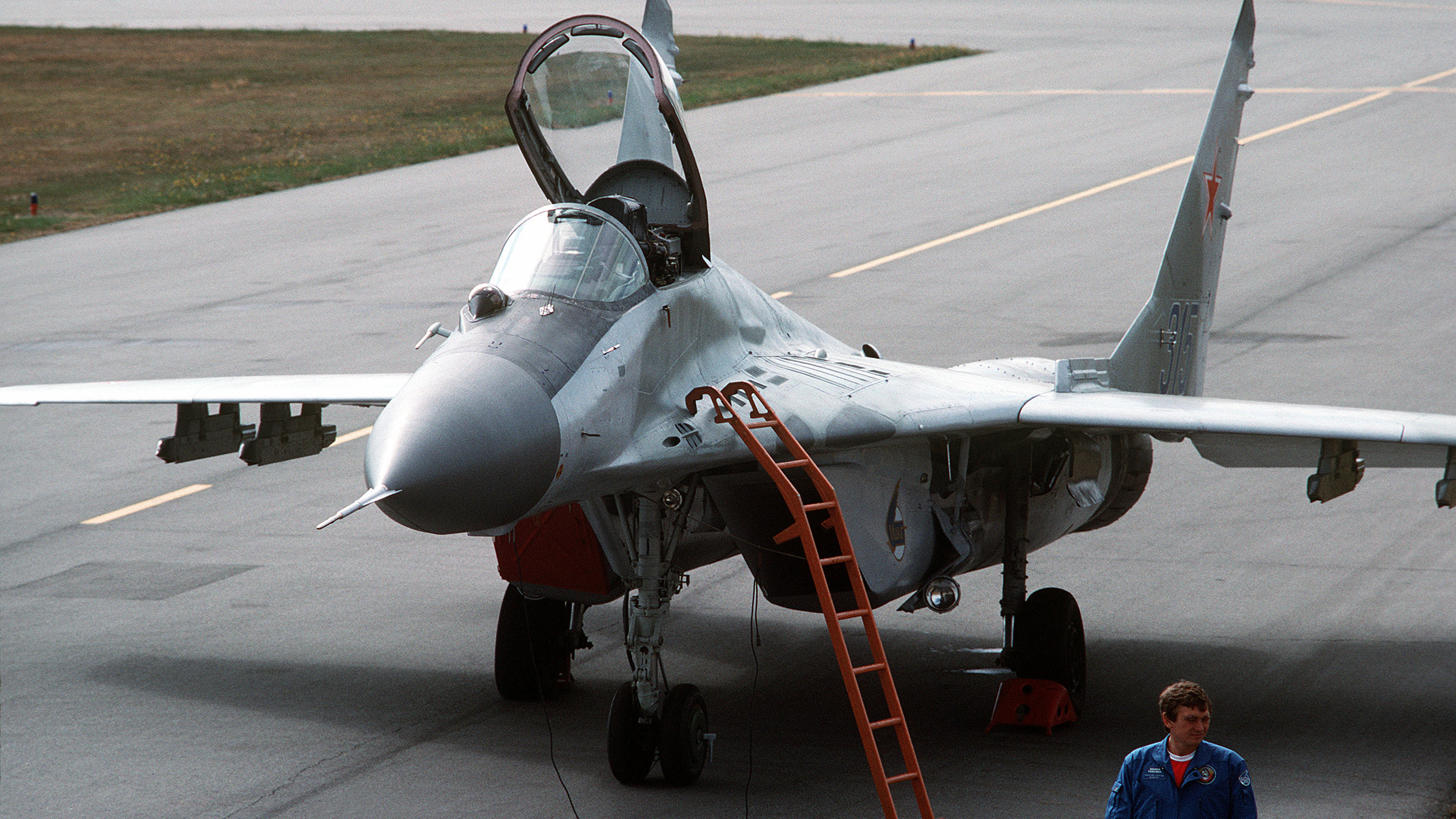 message-editor%2F1597349765223-soviet_mig-29_df-st-99-049773.jpg