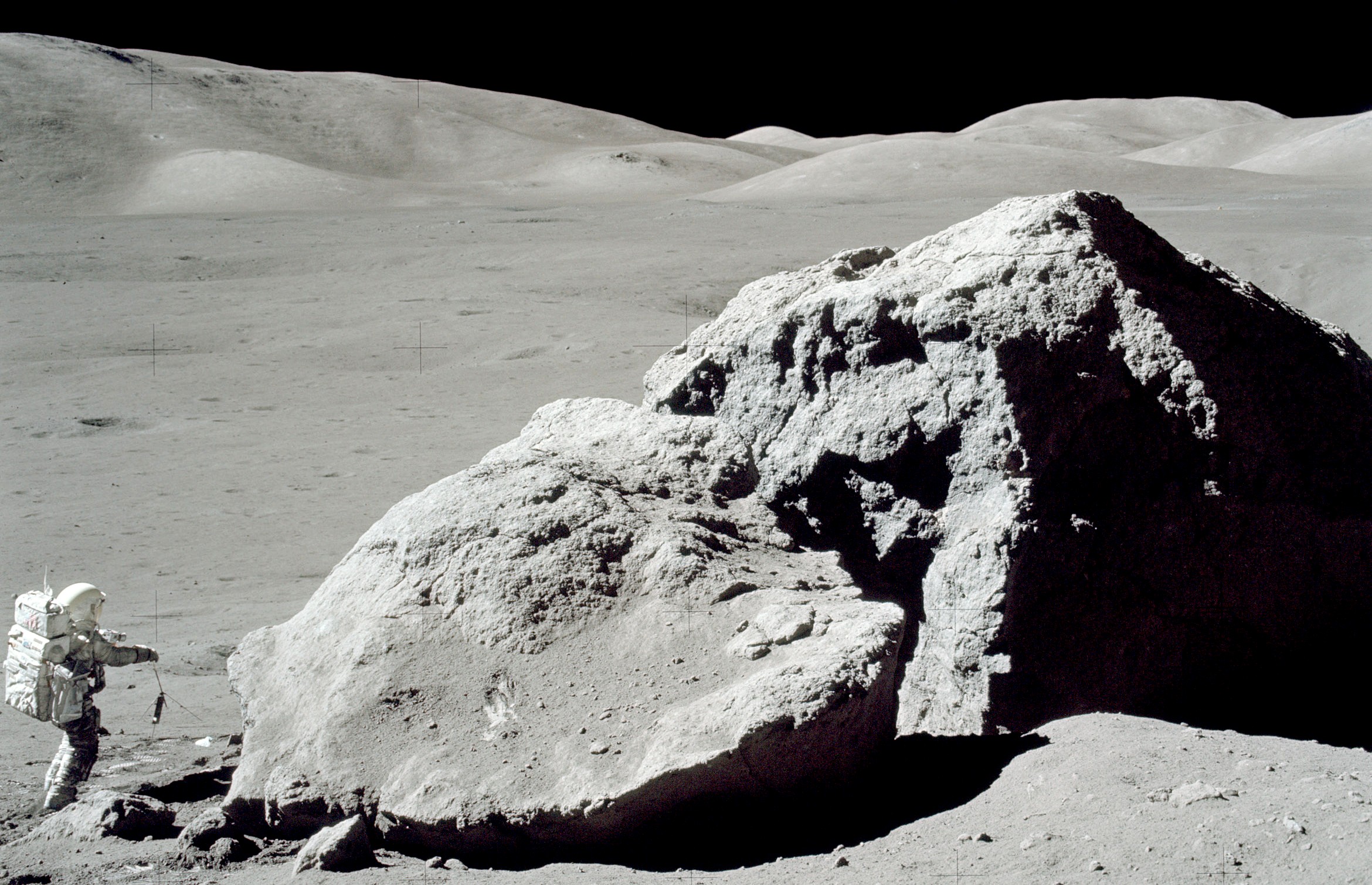 message-editor%2F1599754808170-moon-apollo17-schmitt_boulder.jpg