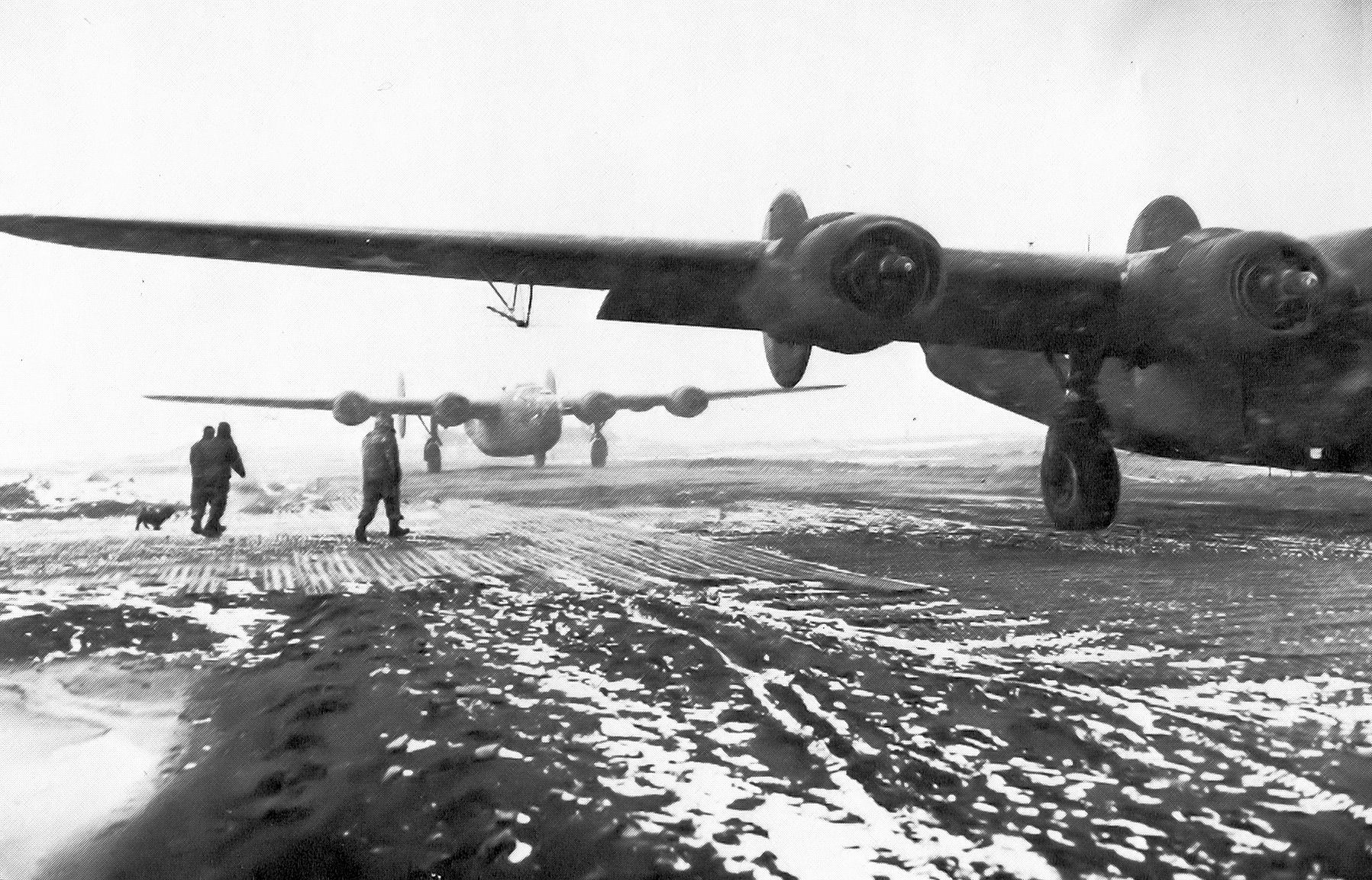 message-editor%2F1607414344081-404th_bomb_squadron_b-24s_shemya_aaf.jpg