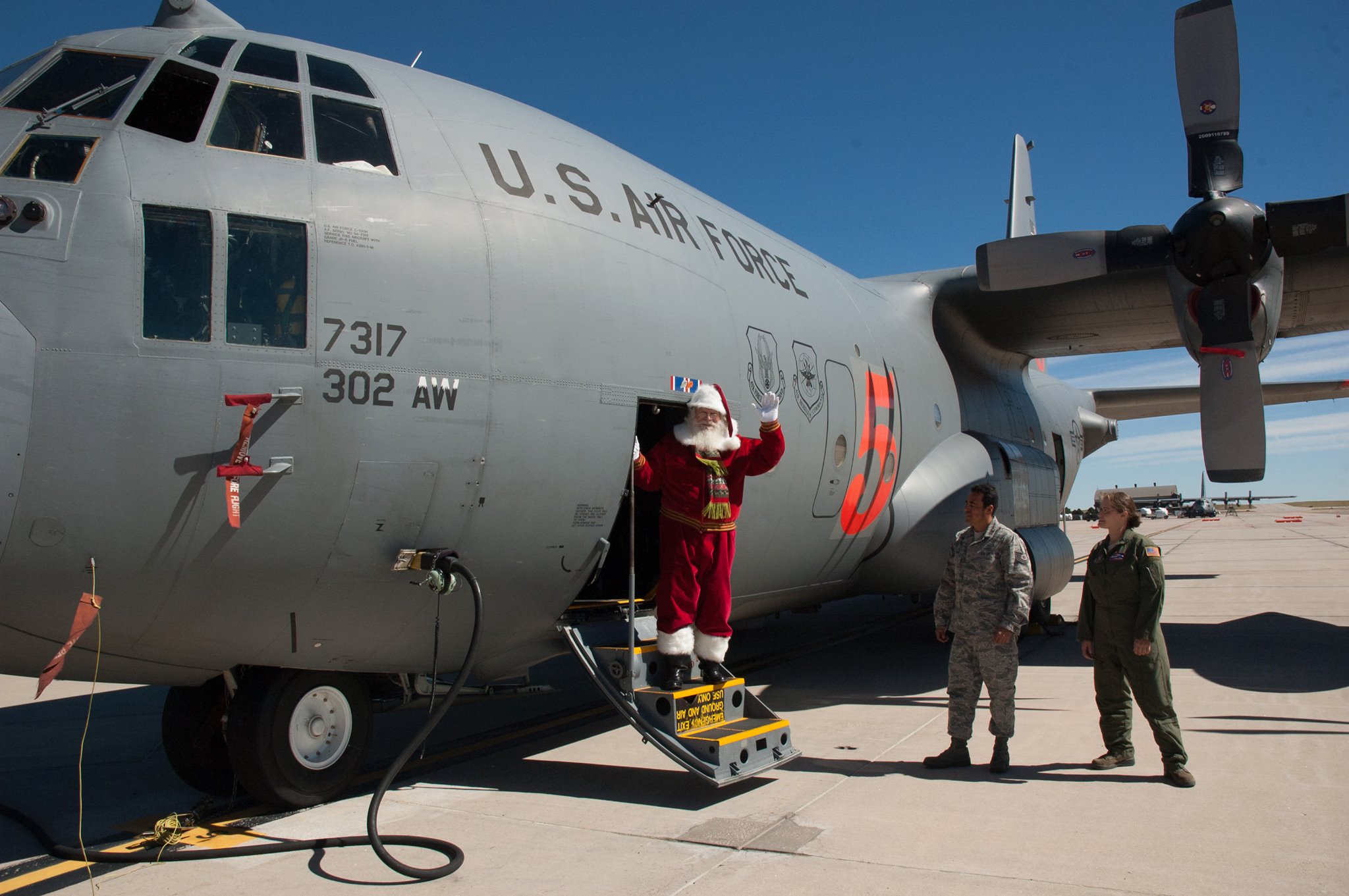 message-editor%2F1608845444243-santa-on-norad-cargo-plane.jpg