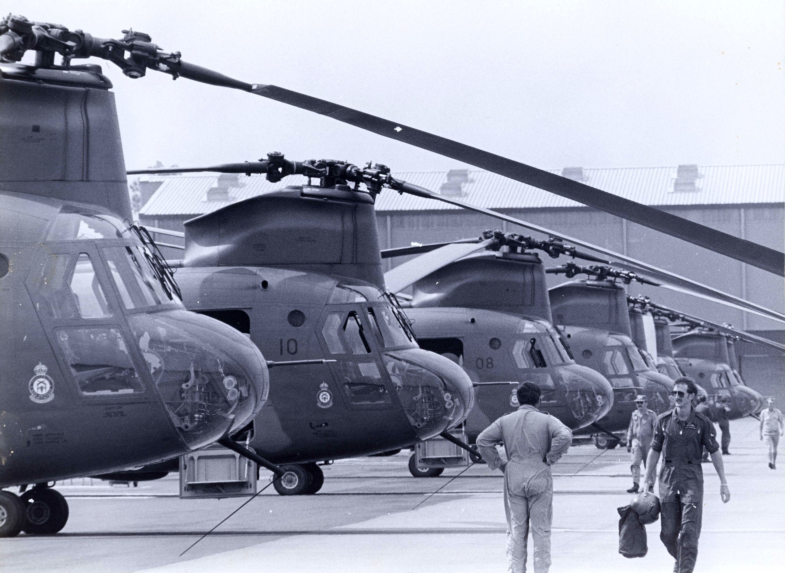 message-editor%2F1616794751333-2560px-chinook_flight_line.jpg