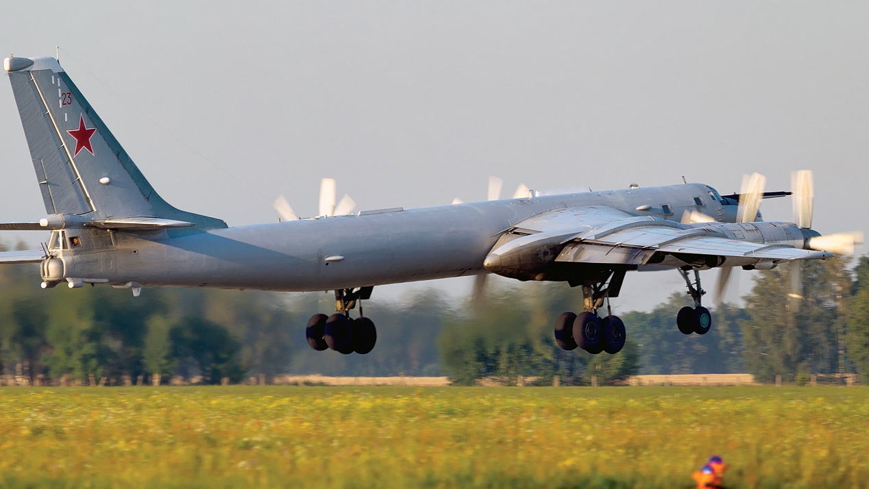 message-editor%2F1625867630578-tupolev_tu-95ms_russia.jpg