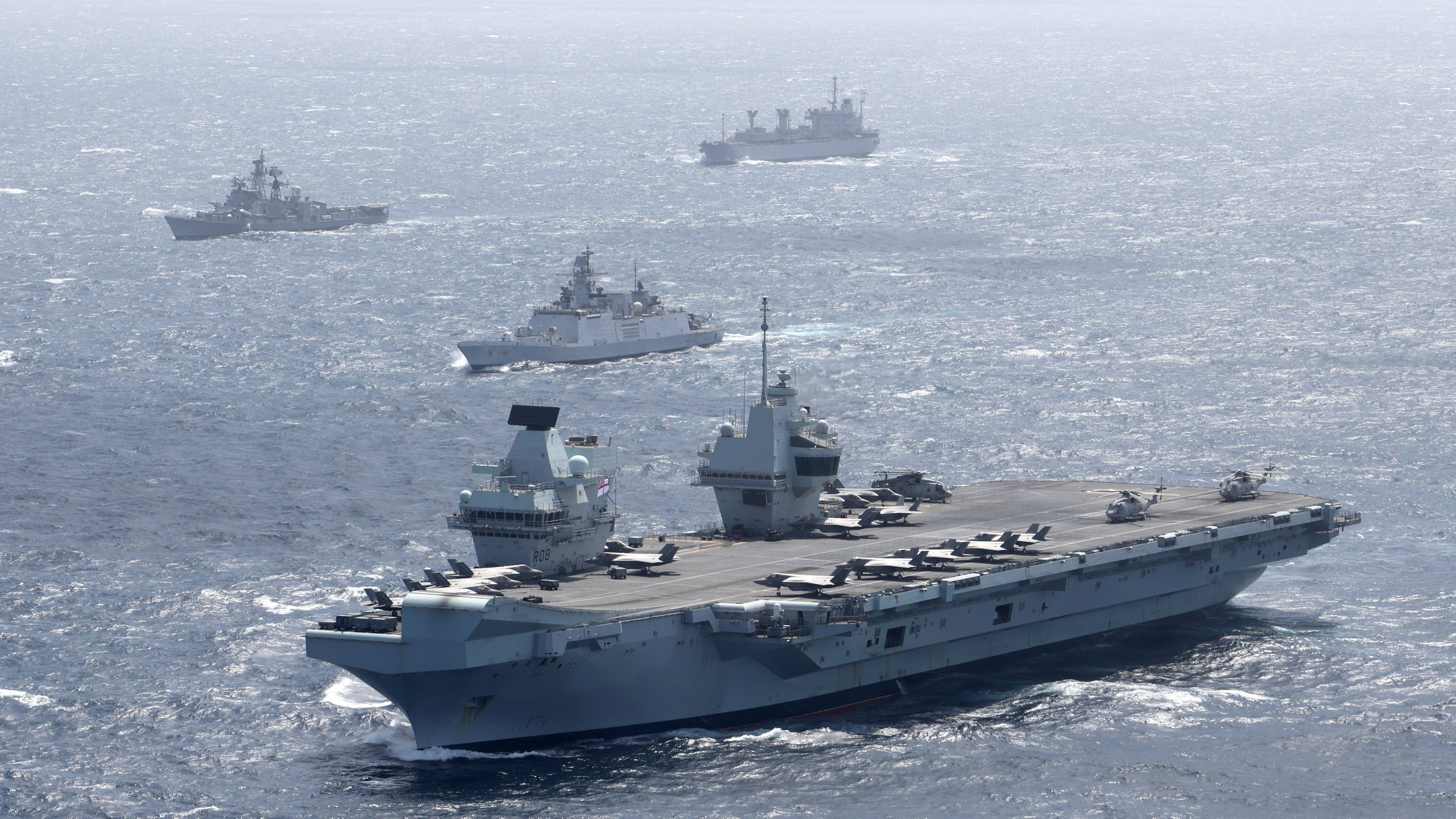 message-editor%2F1627573127046-csg21_underway_hms_queen_elizabeth.jpg