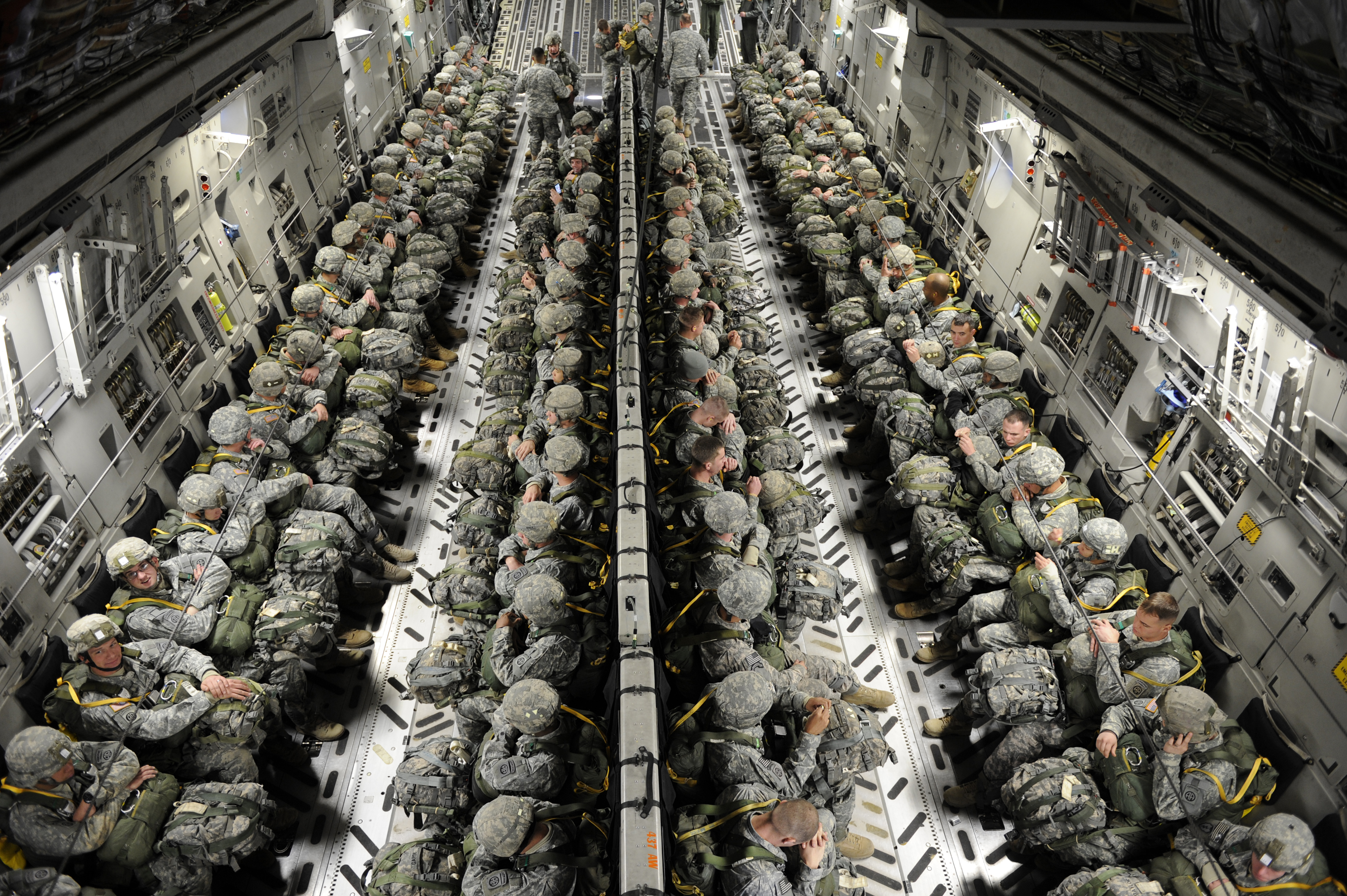 message-editor%2F1629078438256-82nd_airborne_paratroopers_in_a_c-17.jpg
