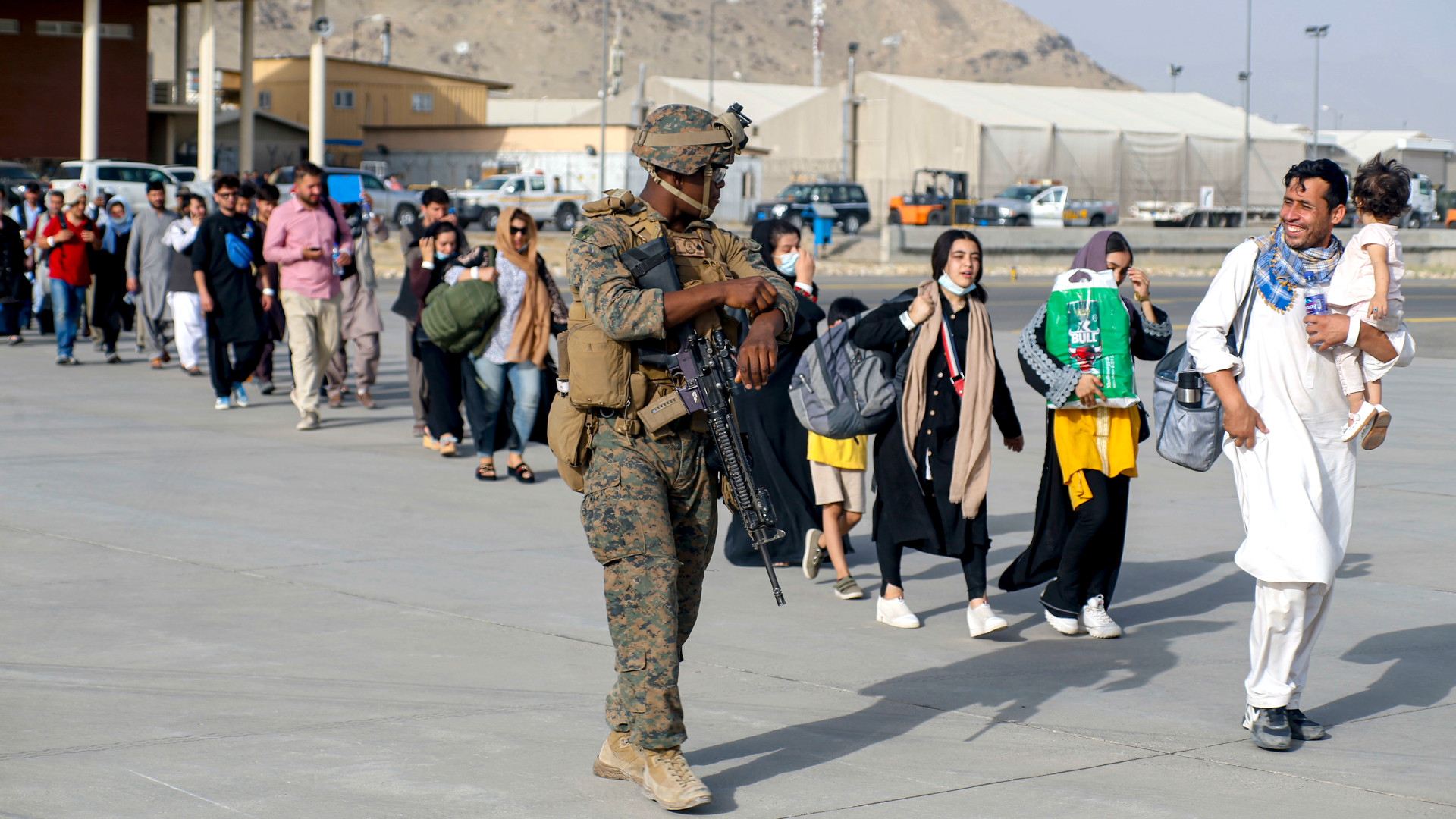 message-editor%2F1629411353493-marine-evacuees-kabul.jpg