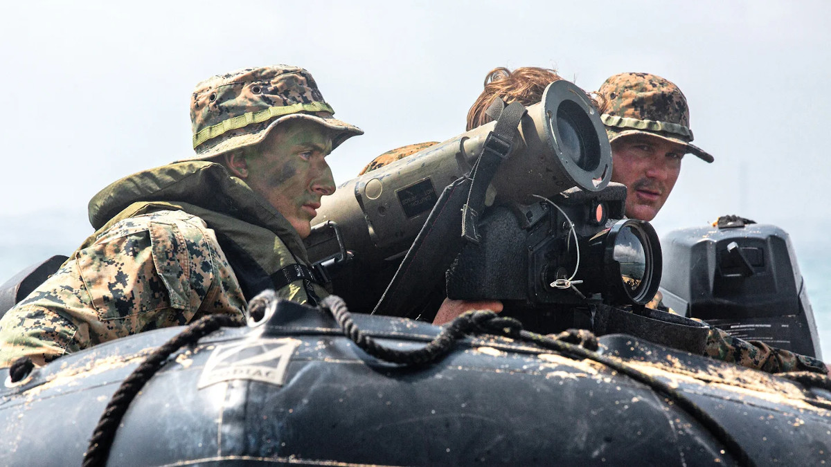 message-editor%2F1633972316103-marines-javelin-small-boat.jpg