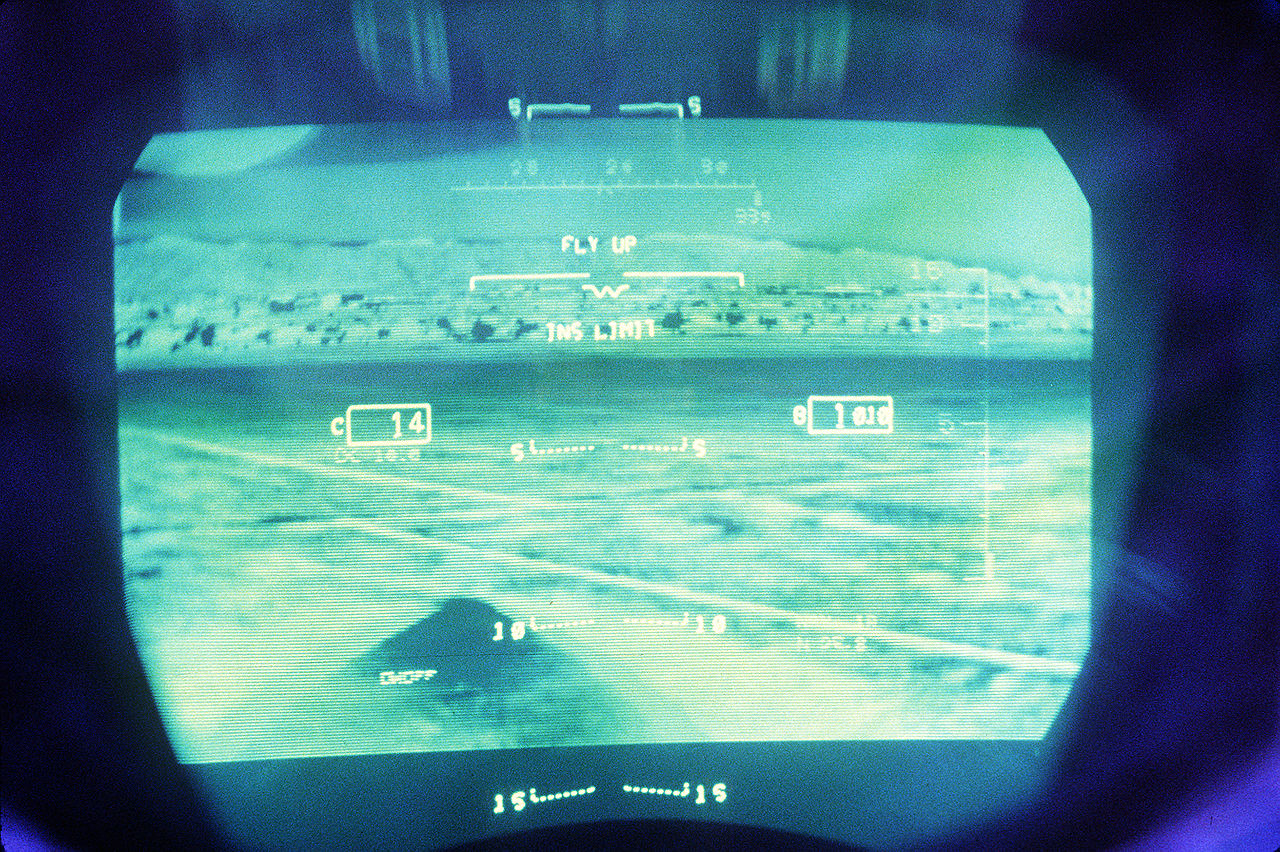 1280px-f-15e_lantirn_ir_hud_image.jpg