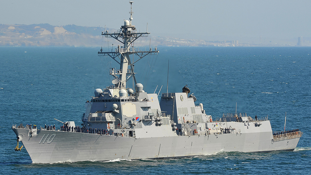 uss_william_p._lawrence_ddg_110_steams_toward_san_diego_harbor_in_may_2015a_1.jpg