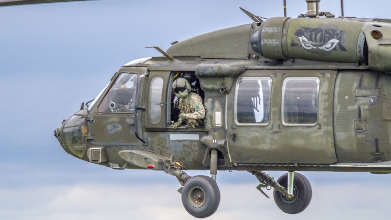 The U.S. Army’s UH-60V Brings Older Black Hawks Into the Digital Age