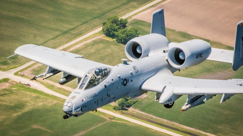 Now The USAF Wants to Cut A-10 Squadrons and Stop Re-Winging The Fleet