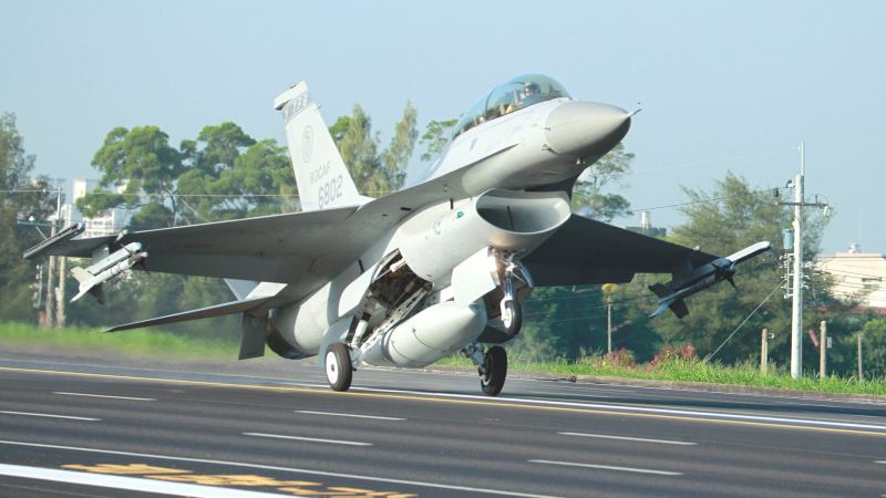 U.S. Test Pilots Head To Taiwan To Begin Testing Their Badly Needed Upgraded F-16s