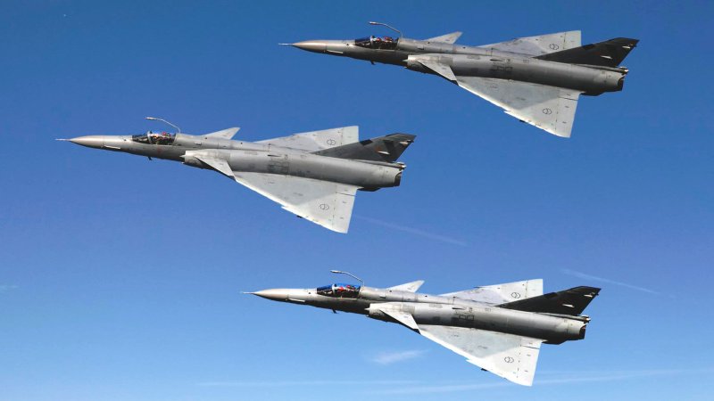 Draken Picks Up a Dozen South African Cheetahs to Emulate 4th Generation Adversaries