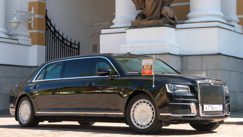 Putin Arrives At Fourth Inauguration In New Russian-Made Armored Limousine