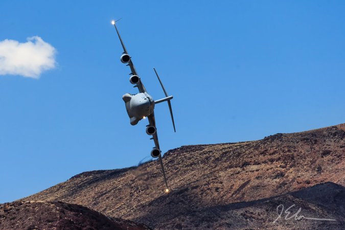 This C-17 Rocketed Through Star Wars Canyon Like A Fighter Jet