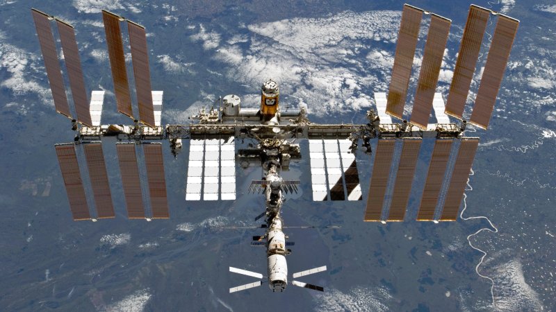 Soyuz Rocket Failure Could Leave International Space Station In Risky Unmanned Mode