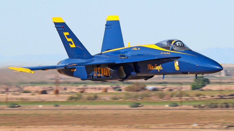 US Navy Blue Angels And USAF Thunderbirds Jets In Separate Crashes On The Same Day