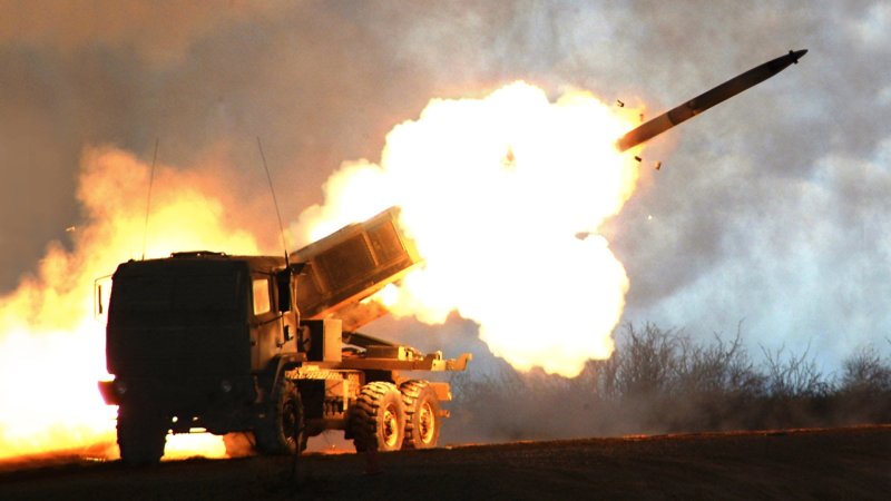 Navy’s Ammo-less Destroyer Should be Equipped With This Proven Rocket System