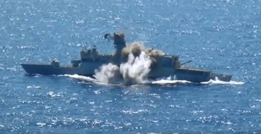 Watch This Turkish Submarine Torpedo A Frigate In Half